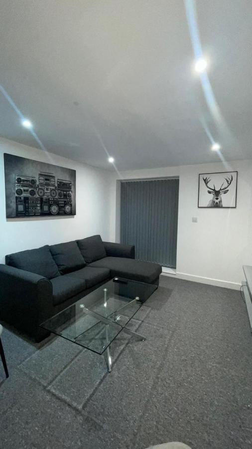2 Bed Room Luxury Apartment In Old Kent Road Лондон Екстериор снимка